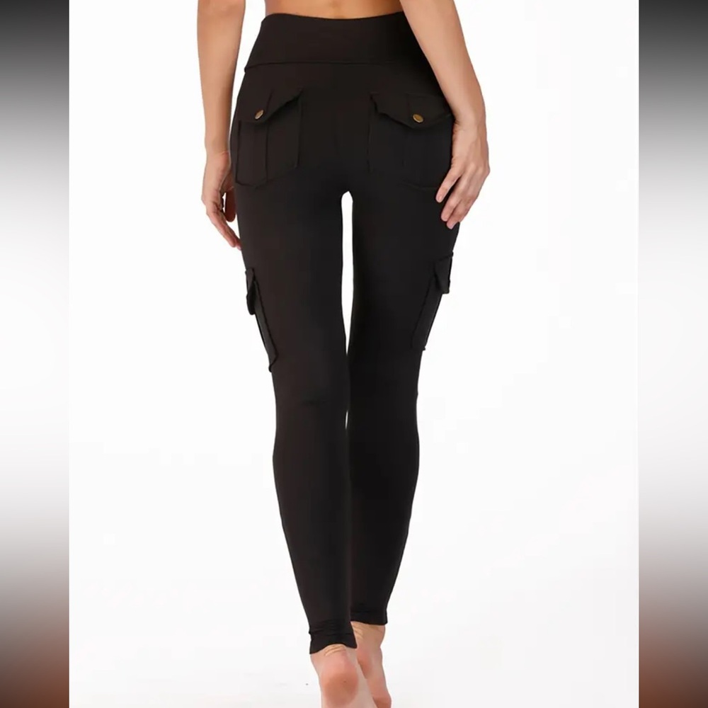 Women’s Cargo Leggings